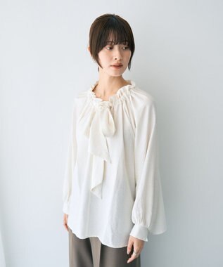 YECCA VECCA フリルギャザーボウタイブラウス Off White