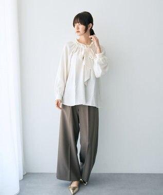 YECCA VECCA フリルギャザーボウタイブラウス Off White