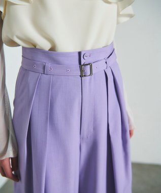 GRACE CONTINENTAL ツータックベルトワイドパンツ ラベンダー