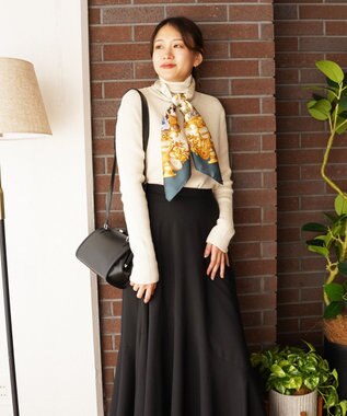 TOQUE 〈大草直子さんアドバイザー〉ベビーアルパカ×シルク ハイネックニット ホワイト