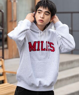 WEGO 【ユニセックス着用ITEM/SMLサイズ展開】グラフィックロゴプルパーカー アッシュグレー