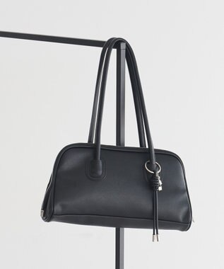 earth music&ecology チャーム付きオブロングボストン