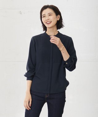 J.PRESS LADIES 【洗える】ヌーディスバックサテン バンドカラー ブラウス ネイビー系