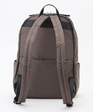 LA BAGAGERIE エナメルアクセントリュックサック グレー