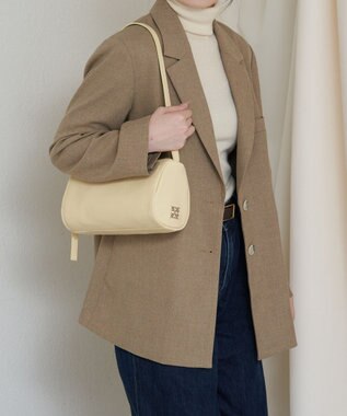 russet ソフトレザーロールショルダーバッグ(CE-1661) CreamYE