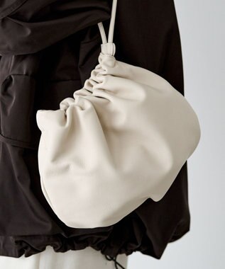 russet レザー巾着4WAYショルダーバッグ(CE-1454) Ivory