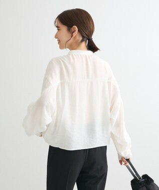 Green Parks シアーフリルショート丈ブラウス Off White