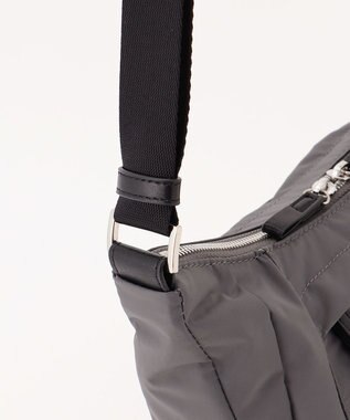 Y'SACCS カーゴポケット　ショルダーバッグ ダークグレー