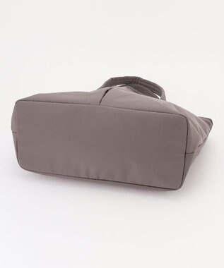 TOCCA 【WEB＆一部店舗限定】【A4サイズ対応・サスティナブル素材】T-INCONTRO TOTE L トートバッグ L グレージュ系