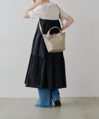 russet エンボスモノグラム2WAYタウントートバッグ(CE-1672-WEB) GrayBeige