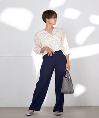 Tiaclasse L 【洗える】花柄Vネックブラウス ホワイト