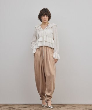 GRACE CONTINENTAL エンブロイダリーフリルブラウス ホワイト