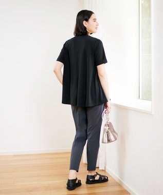 UNFILO 【接触冷感/吸水速乾】BEAUTY FORM フレアTシャツ ブラック系