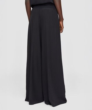 JOSEPH 【FOUNDATIONS】クレープドソワ　ワイドトラウザーズ Black