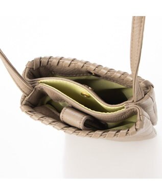 UNBILLION perche 牛革ソフト3層かがりショルダーバッグ オーク