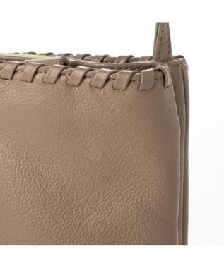 UNBILLION perche 牛革ソフト3層かがりショルダーバッグ オーク