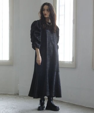 Green Parks ■ＥＳＣＡＲ　エンボスギャザースリーブワンピース Black