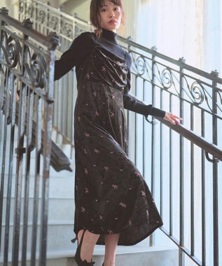 Feroux 刺繍入りベロアキャミソール ワンピース ブラック系