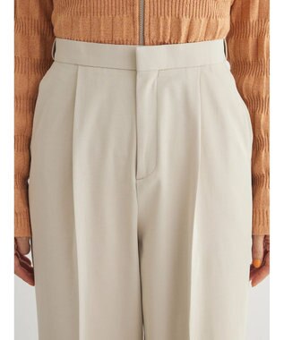 Green Parks きれいシルエットパンツ（ワイドストレート） Beige