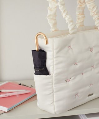 Maison de FLEUR ローズリボン刺繍パファートートバッグ Ivory
