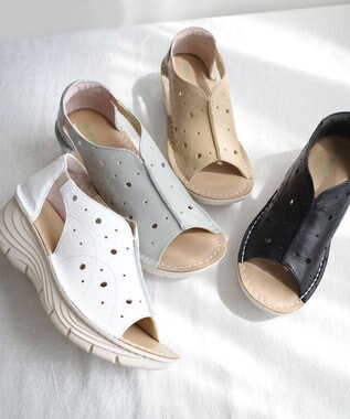 Pointer 本革 超軽量厚底パンチングサンダル ホワイト