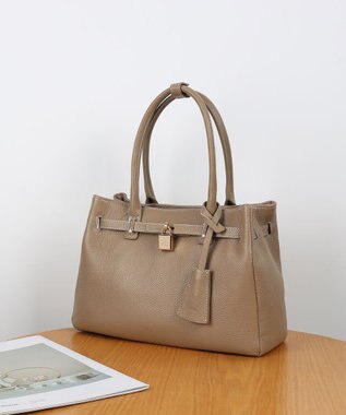 style code 【PADMA/パドマ】 キーチャーム付 本革ベルトデザインハンドバッグ グレージュ