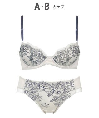  ブラショーツセット　【マッチミーブラ】　ブラがわたしに合わせてくれる　ウイング／ワコール　KB8003
