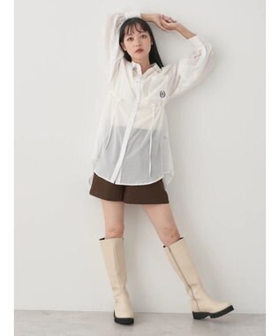 earth music&ecology ワンポイント刺繍ロングシャツ White