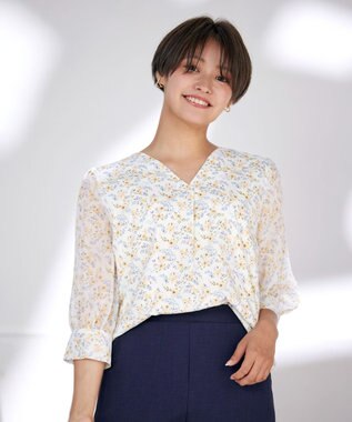 Tiaclasse L 【洗える】花柄Vネックブラウス ホワイト