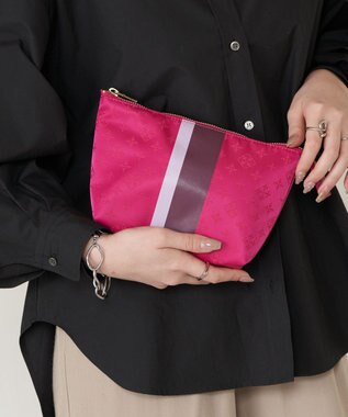 russet ラインプリントポーチ M(Z-226)