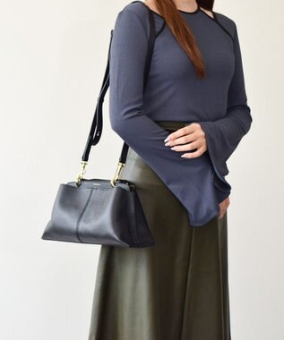 INTER-CHAUSSURES 【LORISTELLA】レザーハンドルセンターシームハンドバッグ ブラック