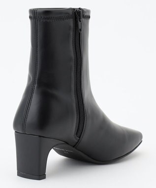 ICB 【CLASSY.1月号掲載】スクエアトゥ ショートブーツ 合皮ブラック系