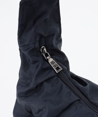 Y'SACCS 迷彩ジャカードシャーリングショルダーバッグ ネイビー