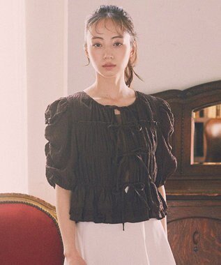 earth music&ecology レースティアードシャーリングブラウス Brown