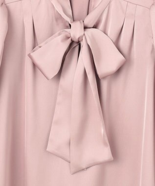 Feroux 【洗える】サテン ボウタイブラウス ピンク系
