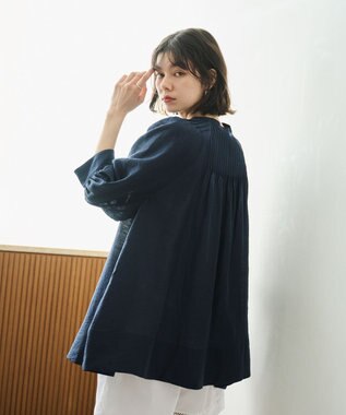 #Newans 【金子綾さんインスタライブご紹介アイテム】（前後着用可能）ピンタックシアーブラウス ネイビー