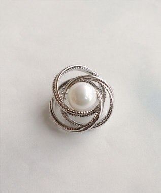 Tiaclasse リースモチーフブローチ