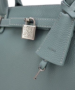 style code 【PADMA/パドマ】 キーチャーム付 本革ベルトデザインハンドバッグ サックス