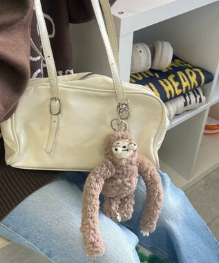 WEGO でかおめめなまけものぬいぐるみキーホルダー ベージュ