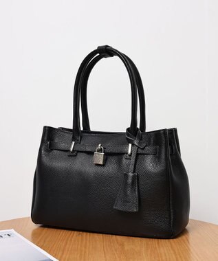 style code 【PADMA/パドマ】 キーチャーム付 本革ベルトデザインハンドバッグ ブラック