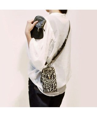 UNBILLION cachecache バンジーコードナイロンスマホショルダー レオブラック