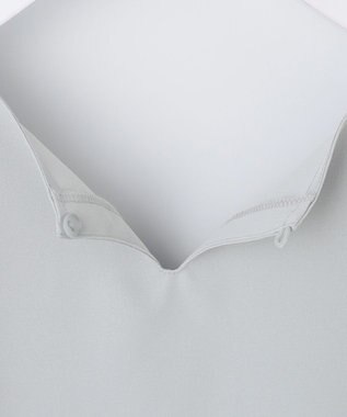 ANY SIS L 【洗える】パール調Ｖネック ブラウス ライトブルー