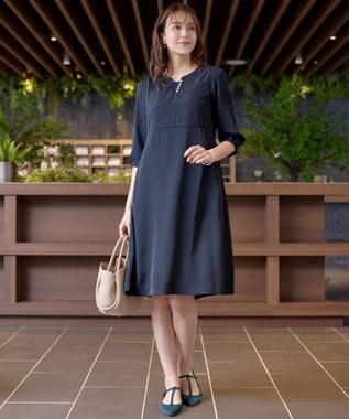 Tiaclasse L 【洗える】パール付きタックスリーブワンピース ネイビー