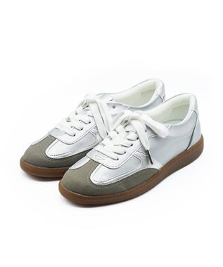 APOM 晴雨兼用　ウォーターレジスト.ジャーマントレーナー シルバー