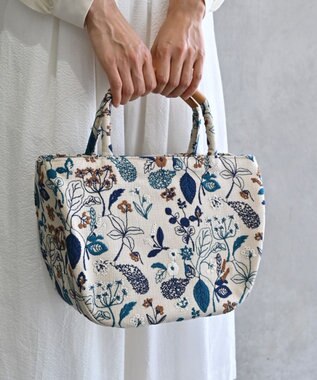 AND WOOL 筆記帳刺繍の半円バッグ ベージュ