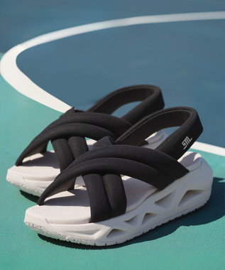 STEVE MADDEN HURDLE 2 クロスクッションスポーツサンダル