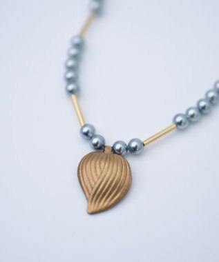 monshiro ハナミズキリーフネックレス ゴールド×グレー