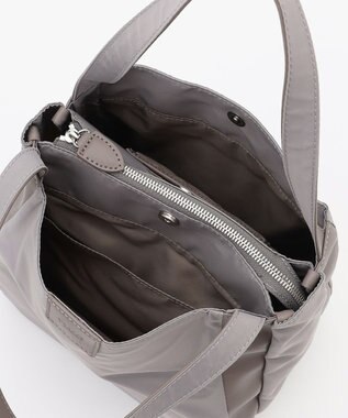 Y'SACCS スクエアすっきりトート Sサイズ グレージュ