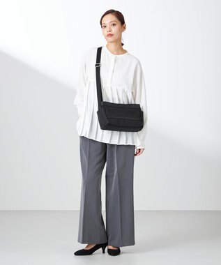 Y'SACCS トラベル ホライズンショルダー ブラック