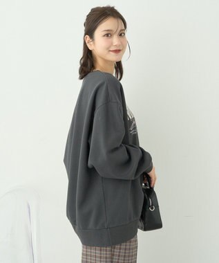 earth music&ecology ウ゛ィンテージ風裏毛ロゴプルオーバー Charcoal Gray